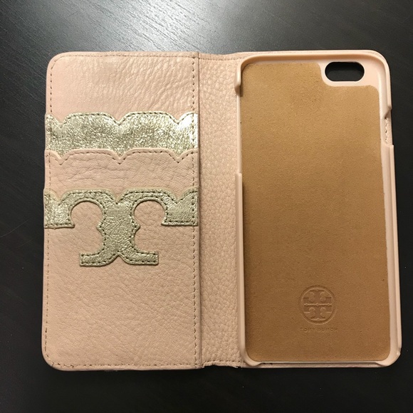 Tory Burch Accessories - Tory Burch Scallop-t folio case for iPhone 6